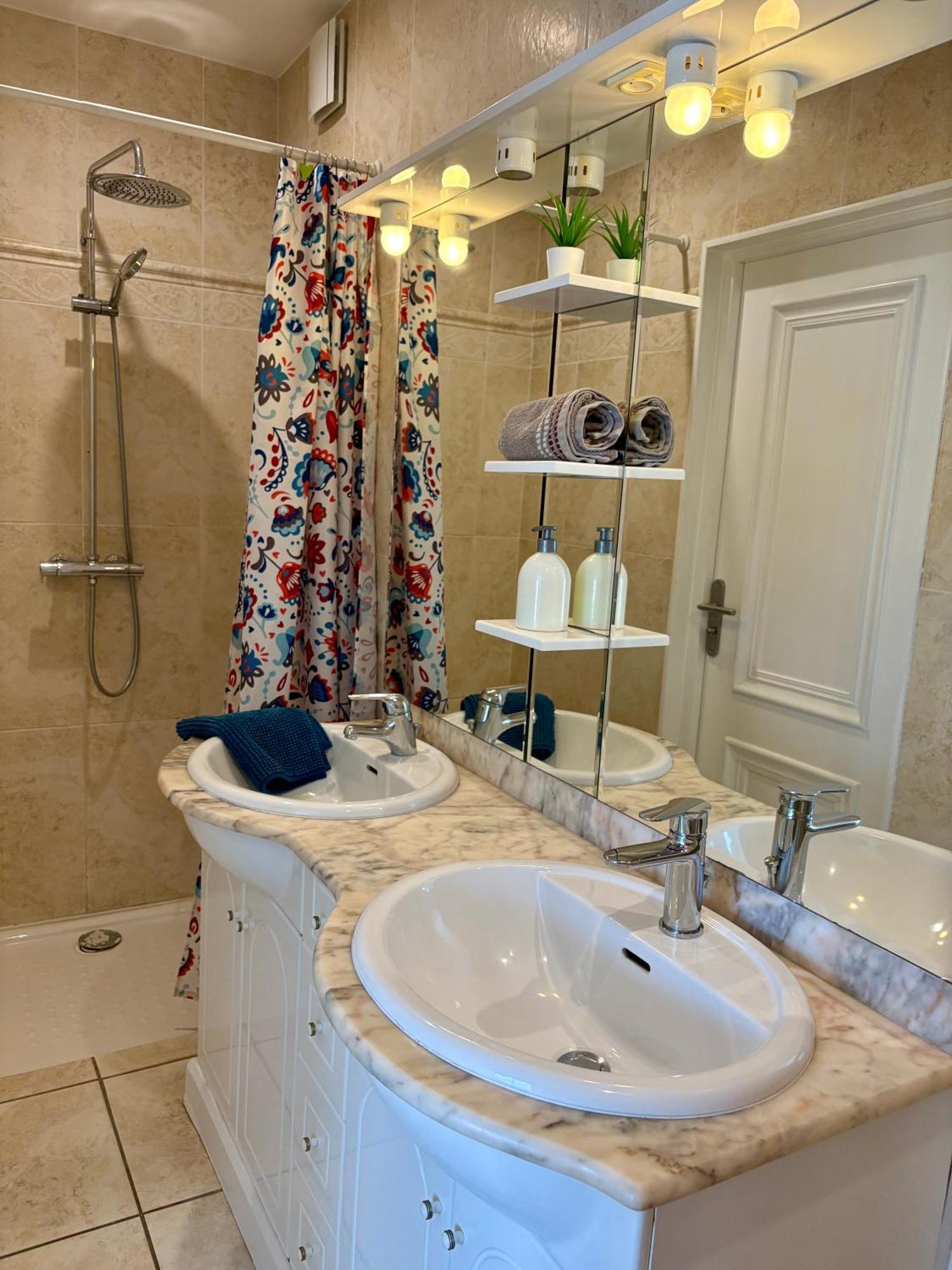 Bed and Breakfast Domaine Les Buis Saint-Fortunat-sur-Eyrieux Zewnętrze zdjęcie